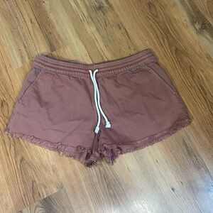 Aerie Athletic Shorts in Warm burgundy